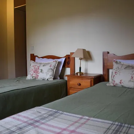 Apartmanhotel Quinta Do Crestelo 4*