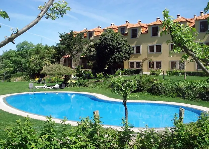 شقة فندقية Quinta Do Crestelo 4*